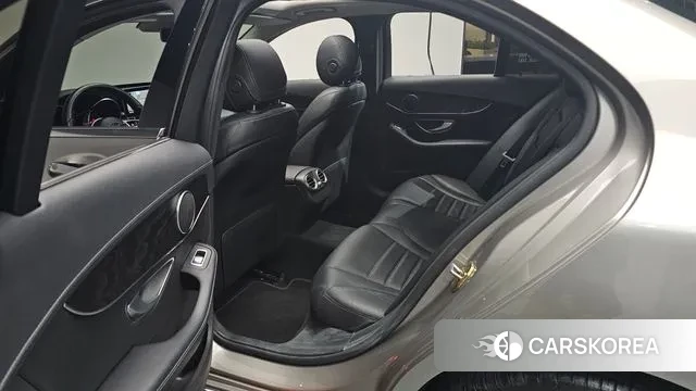 Mercedes-Benz C-Class W205 2019 Серебристо-серый из Кореи, фото 3