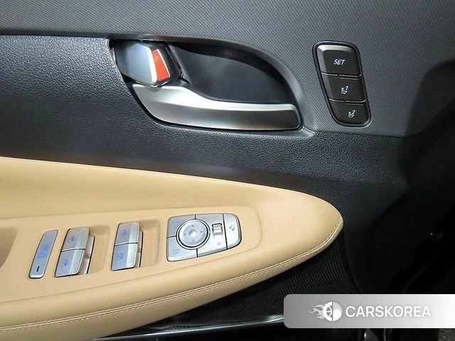 Hyundai The New Santa Fe 2023 Черный из Кореи, фото 3