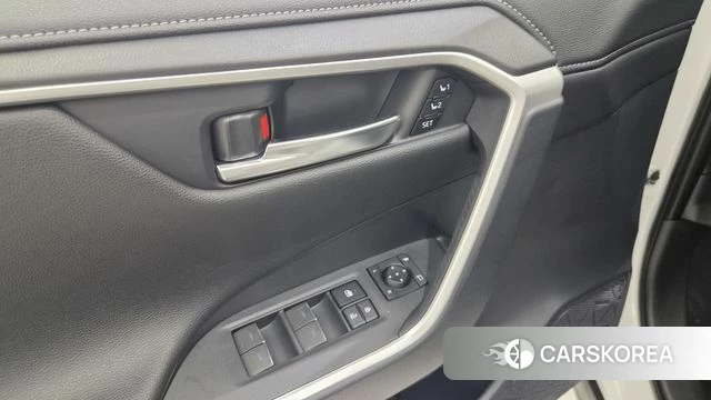 Toyota RAV4 5th Generation 2025 Белый из Кореи, фото 3