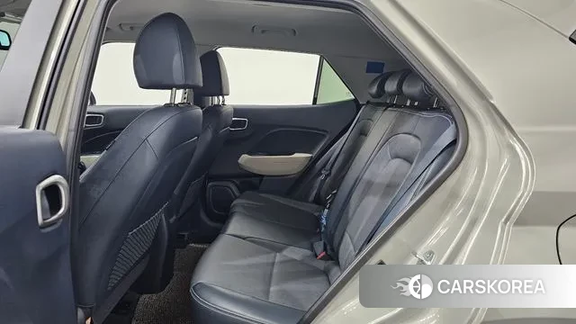 Hyundai Venue 2019 Серебристо-серый из Кореи, фото 3