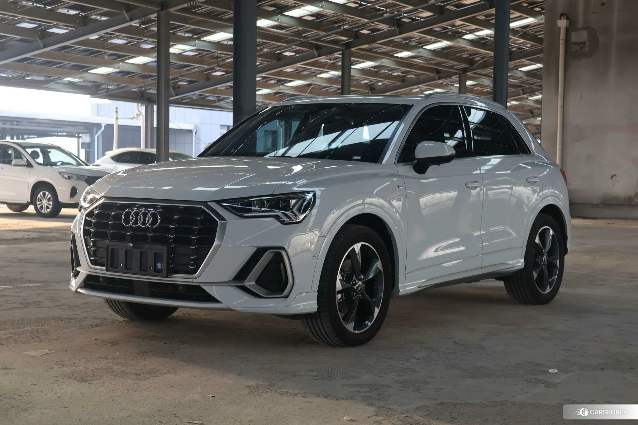 Audi Q3 2022 Белый из Китая, фото 3