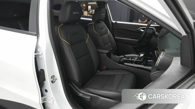 Chevrolet (GM Daewoo) Trax Crossover 2024 Белый из Кореи, фото 3