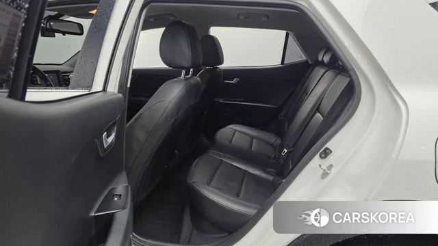 Kia Stonic 2018 Белый из Кореи, фото 3