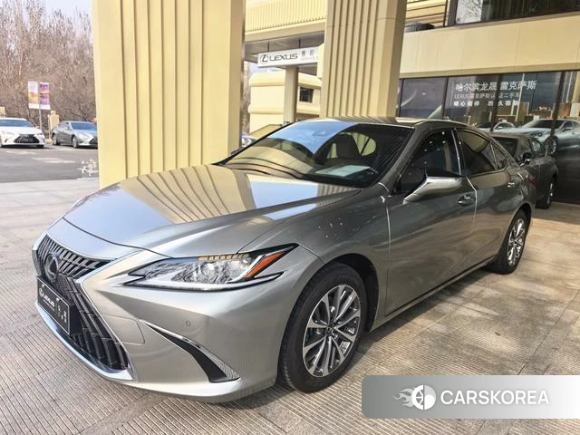 Lexus ES 2024 Серебристо-серый из Китая, фото 3