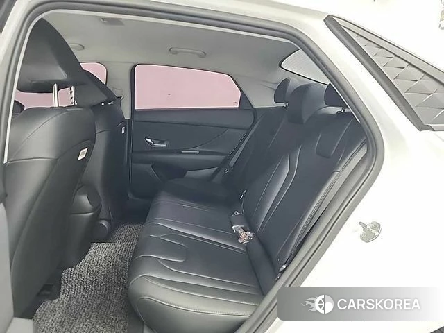 Hyundai The New Avante (CN7) 2021 Белый из Кореи, фото 3