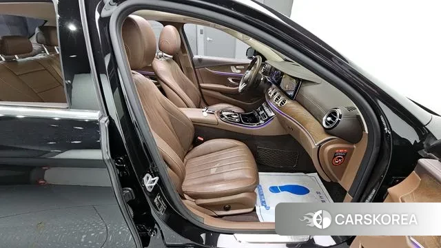 Mercedes-Benz E-Class W213 2019 Черный из Кореи, фото 3