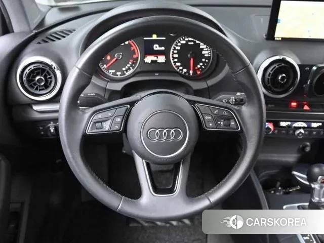 Audi New A3 2020 Белый из Кореи, фото 3
