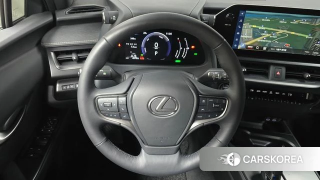 Lexus UX300h 2025 Серебристо-серый из Кореи, фото 3