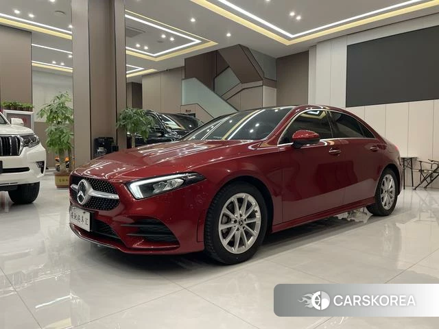 Mercedes-Benz Class A 2019 Красный из Китая, фото 3
