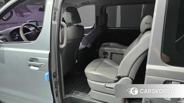 Hyundai Grand Starex 2018 Серебряный из Кореи, фото 3