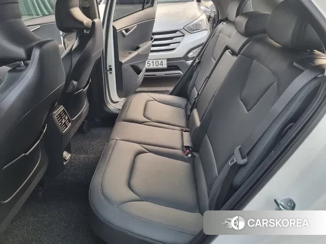 Kia Di Ol Nu Niro 2025 Белый из Кореи, фото 3