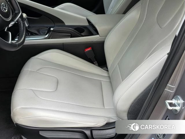 Hyundai Avante (CN7) 2021 Серебристо-серый из Кореи, фото 3