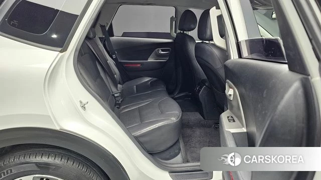 Kia Niro Plus 2022 Белый из Кореи, фото 3