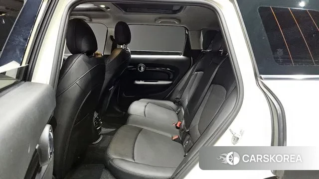 Mini Cooper D Clubman 2021 Жемчужный цвет из Кореи, фото 3