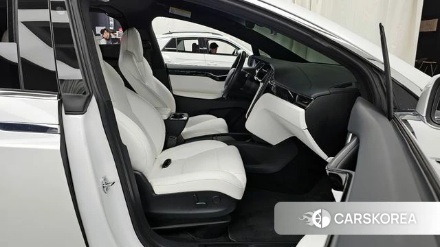 Tesla Model X 2019 Белый из Кореи, фото 3