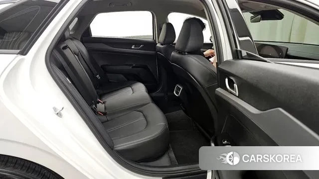 Kia The New K5 3rd generation 2024 Белый из Кореи, фото 3