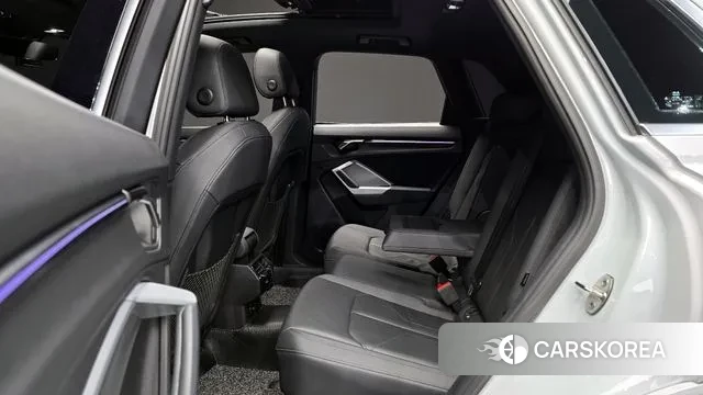 Audi Q3 (F3) 2022 Белый из Кореи, фото 3