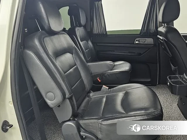 Ssangyong Korando Turismo 2018 Белый из Кореи, фото 3