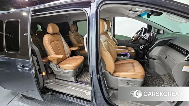 Hyundai Staria 2024 Серый из Кореи, фото 3