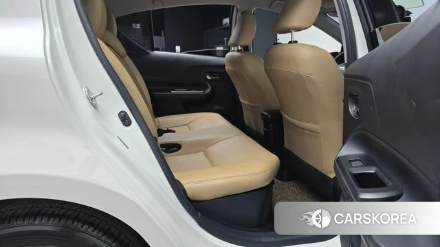 Toyota Prius C 2019 Белый из Кореи, фото 3