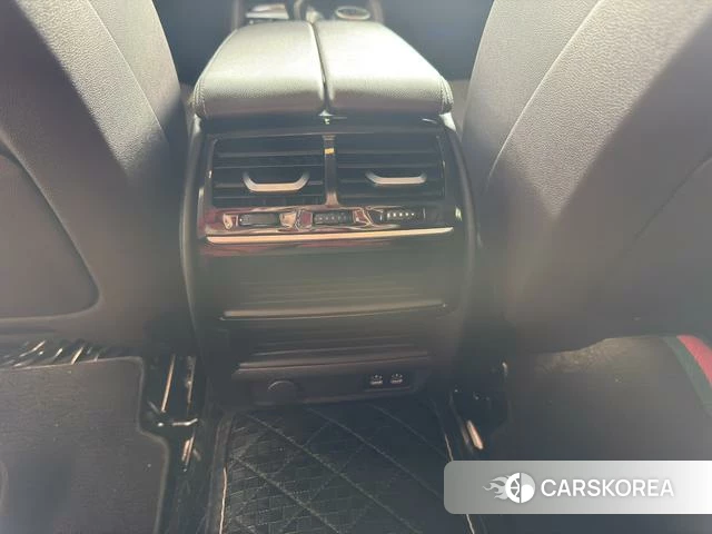 BMW 5 series 2022 Белый из Китая, фото 3