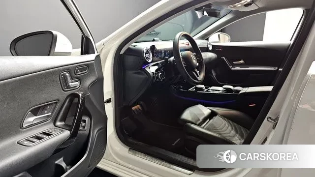 Mercedes-Benz A-Class W177 2020 Белый из Кореи, фото 3