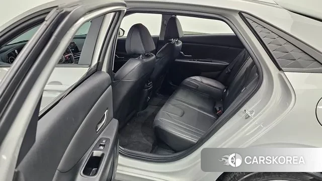 Hyundai The New Avante Hybrid (CN7) 2023 Серый из Кореи, фото 3