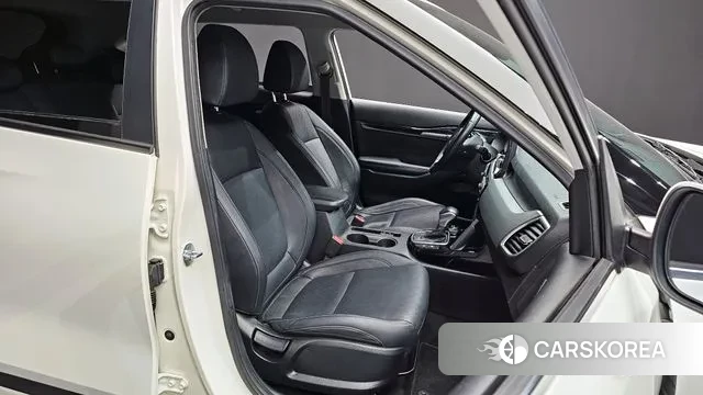 Kia Seltos 2022 Белый из Кореи, фото 3