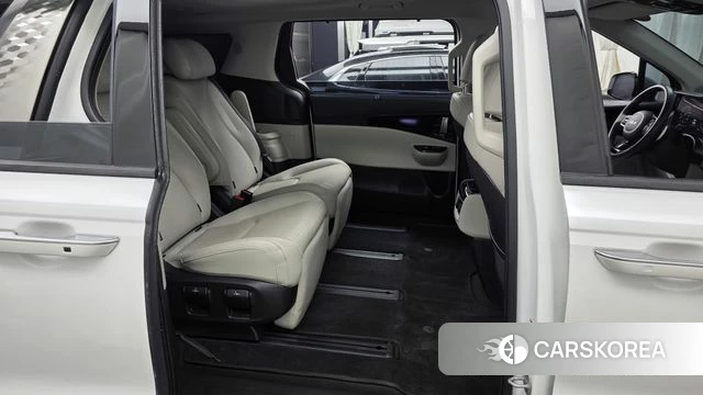 Kia Carnival 4th generation 2023 Белый из Кореи, фото 3