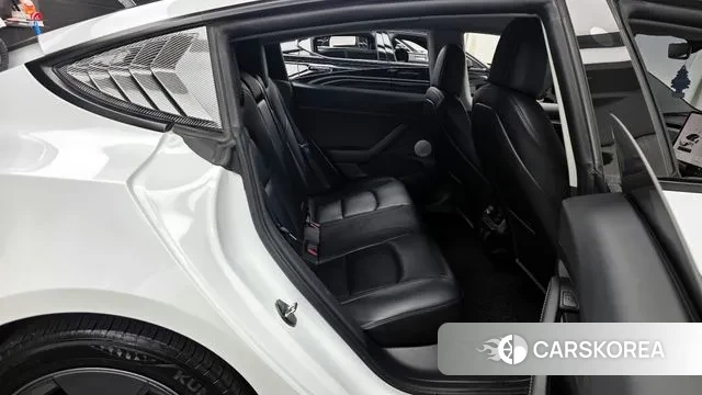 Tesla Model 3 2021 Белый из Кореи, фото 3