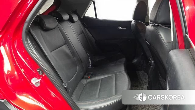 Kia Stonic 2018 Красный из Кореи, фото 3