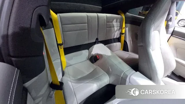 Porsche 911(992) 2023 Желтый из Кореи, фото 3