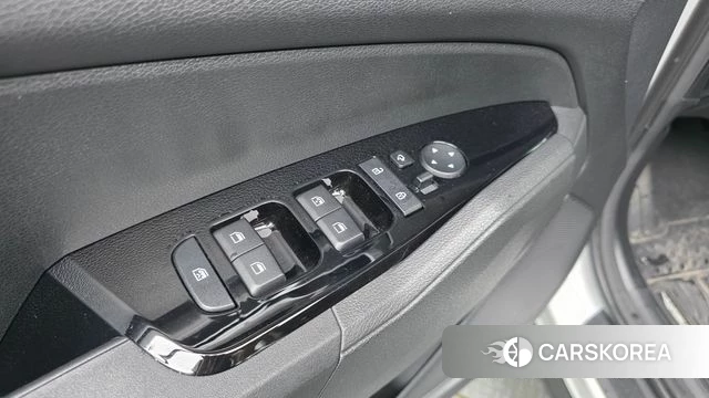 Kia Sportage 5th Generation 2022 Белый из Кореи, фото 3