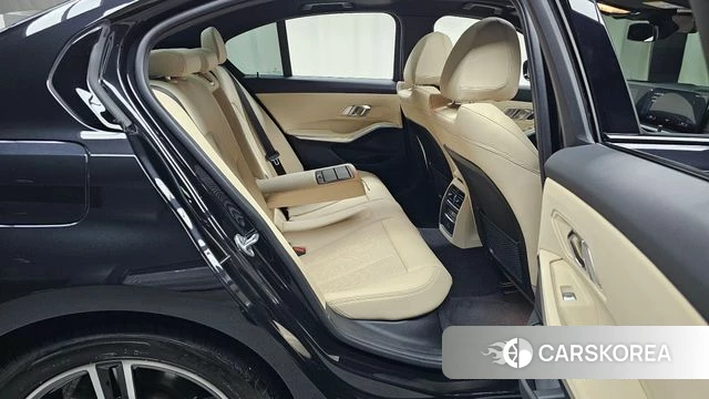BMW 3 Series (G20) 2023 Черный из Кореи, фото 3