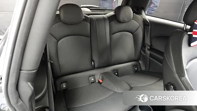 Mini Cooper Electric 2023 Черный из Кореи, фото 3