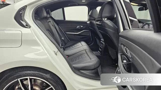 BMW 3 Series (G20) 2021 Белый из Кореи, фото 3