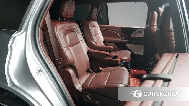 Lincoln Aviator 2nd generation 2022 Серебряный из Кореи, фото 3