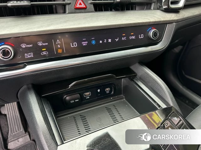 Kia Sportage 5th Generation Hybrid 2021 Черный из Кореи, фото 3