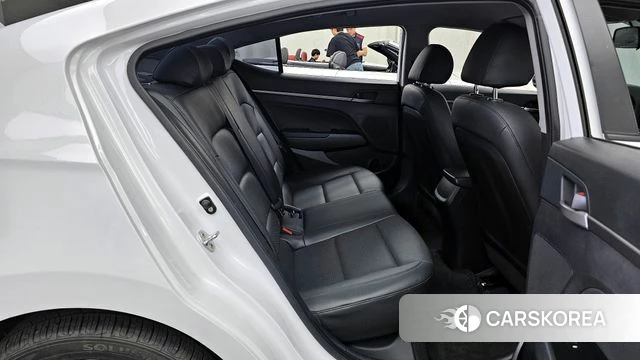 Hyundai Avante AD 2018 Белый из Кореи, фото 3