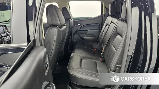 Chevrolet (GM Daewoo) Real New Colorado 2021 Черный из Кореи, фото 3