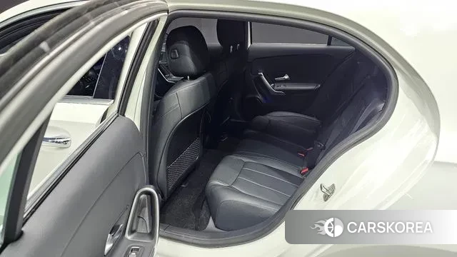 Mercedes-Benz A-Class W177 2025 Белый из Кореи, фото 3