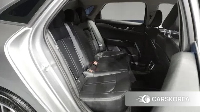 Kia K5 3rd generation 2021 Серебристо-серый из Кореи, фото 3