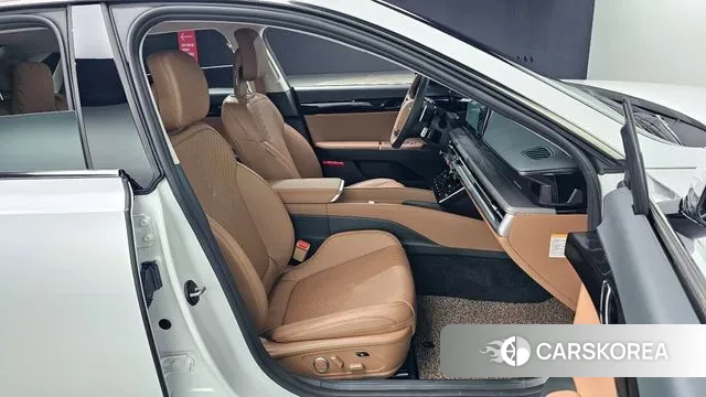 Hyundai Grandeur Hybrid (GN7) 2023 Белый из Кореи, фото 3