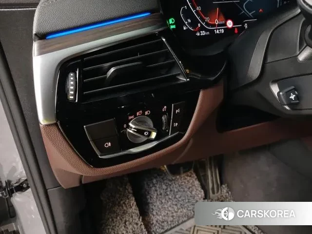 BMW 6 Series GT (G32) 2021 Серый из Кореи, фото 3