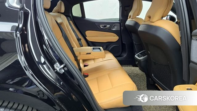 Volvo S60 3rd generation 2021 Черный из Кореи, фото 3