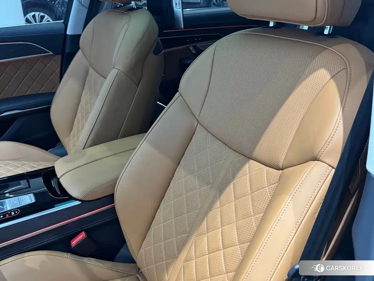 Audi A8 2025 Черный из Китая, фото 3