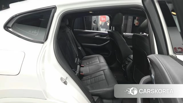 BMW X4 (G02) 2023 Белый из Кореи, фото 3