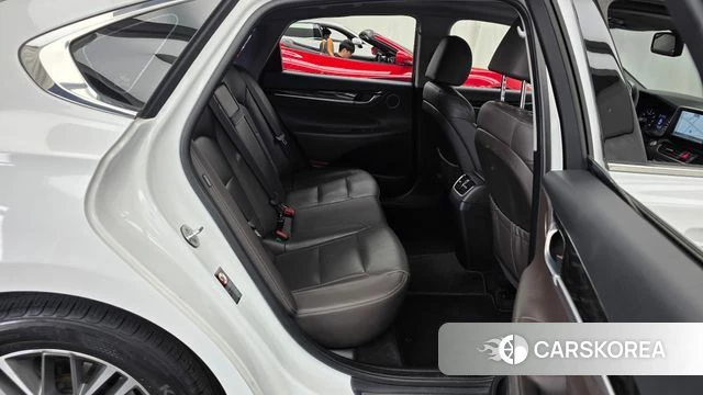 Hyundai Grandeur IG 2018 Белый из Кореи, фото 3