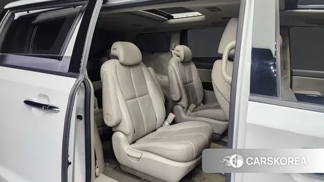 Kia The New Carnival 2018 Белый из Кореи, фото 3