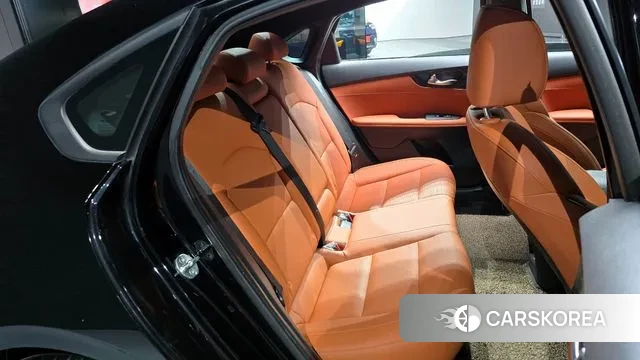 Kia The New K3 2nd generation 2023 Черный из Кореи, фото 3